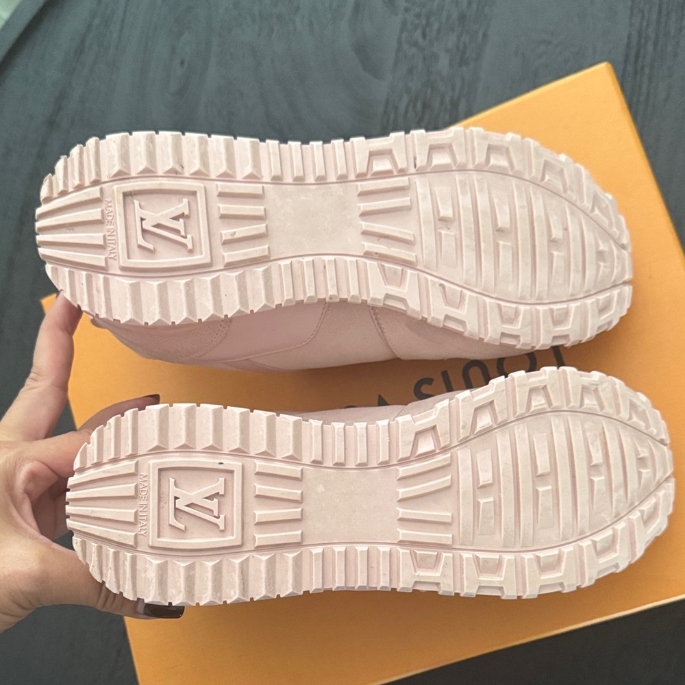 Louis Vuitton Blush Pink Women's Sneakers - Picture 6 of 6